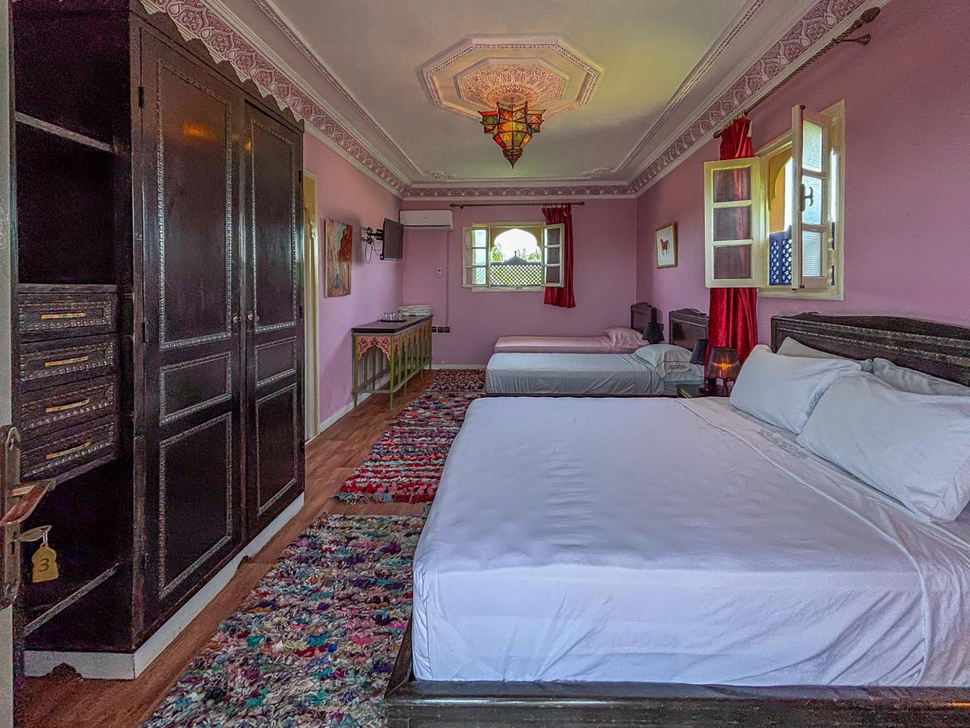 Le Bleu House Sidi Abdallah Ghiat