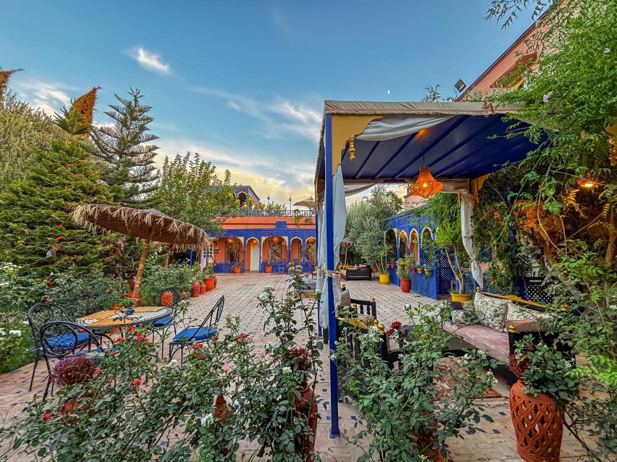 Alojamento de Acomodação e Pequeno-almoço Le Bleu House Sidi Abdallah Ghiat